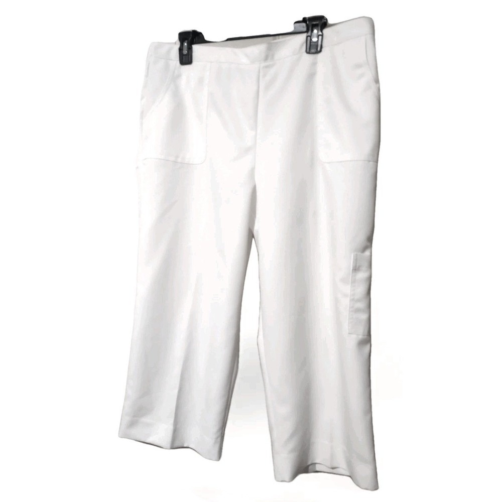 Alfred Dunner Pull-on Capri Women's Size 16 White  1/2 Elastic Waist  Pockets